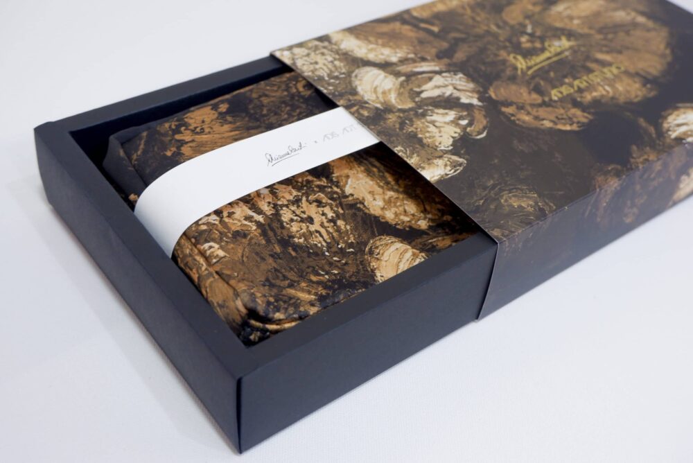 Paris Noir Cosmetic Bag - Image 2